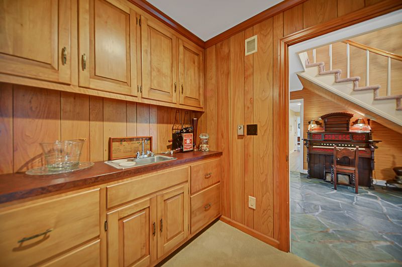1103 S Kentucky St, Kingston, TN 37763