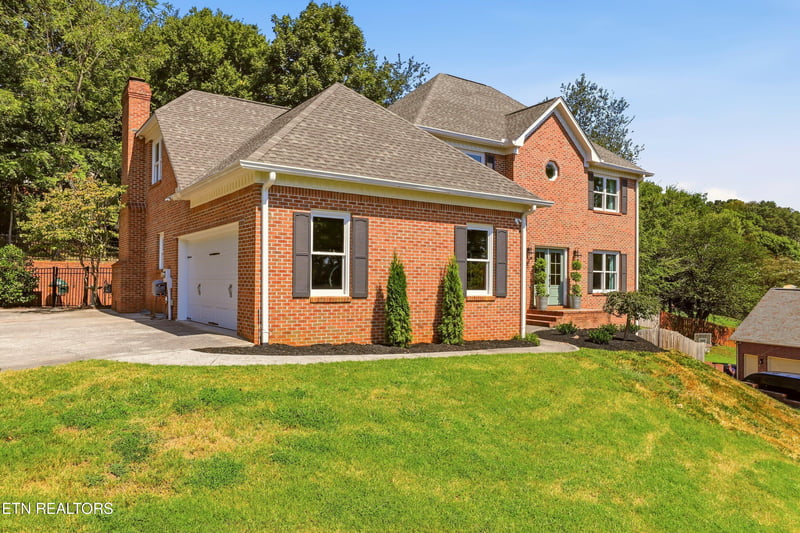 11033 Crosswind Dr, Knoxville, TN 37934