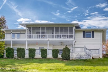 1104 Chula Vista Dr, Friendsville, TN 37737