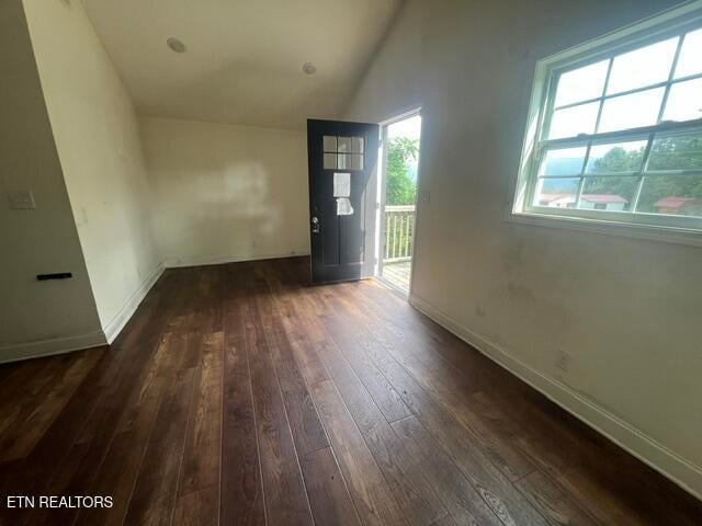 1104 Davis Chapel Rd, Lafollette, TN 37766