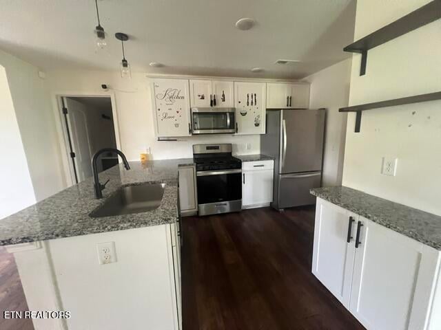 1104 Davis Chapel Rd, Lafollette, TN 37766