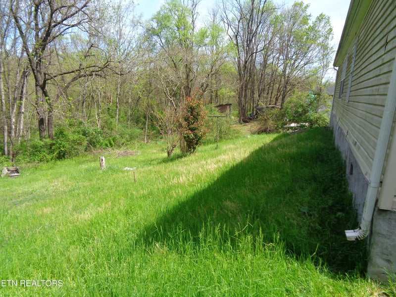 1104 Valley Home Rd, Morristown, TN 37813
