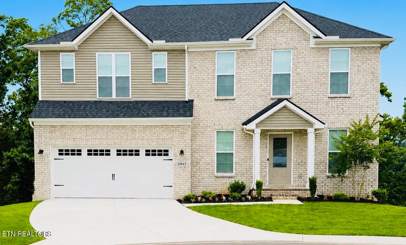 11045 Hunters Knoll Ln, Knoxville, TN 37932