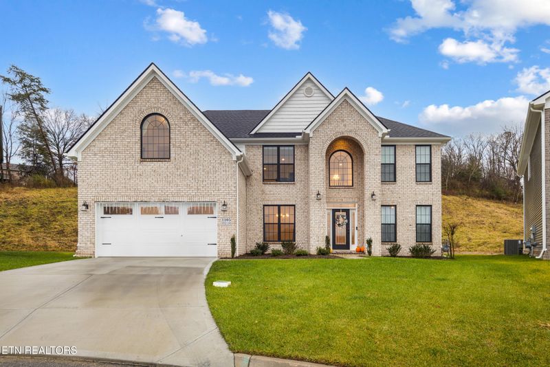 1105 Icicle Ln, Knoxville, TN 37922