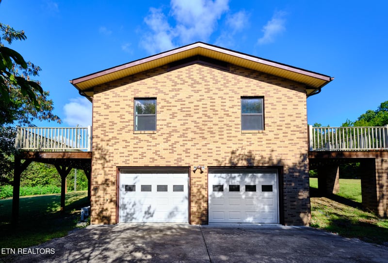 1105 Ridge Rd, Sevierville, TN 37862
