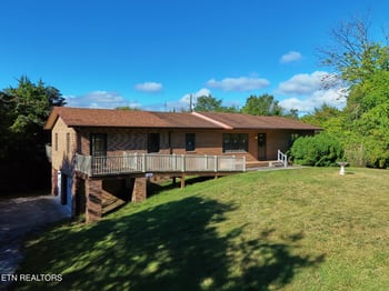 1105 Ridge Rd, Sevierville, TN 37862