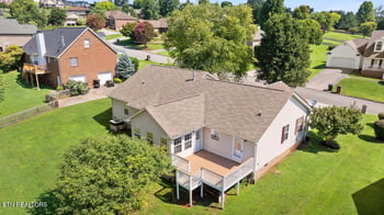 1105 Summerfield Dr, Maryville, TN 37801