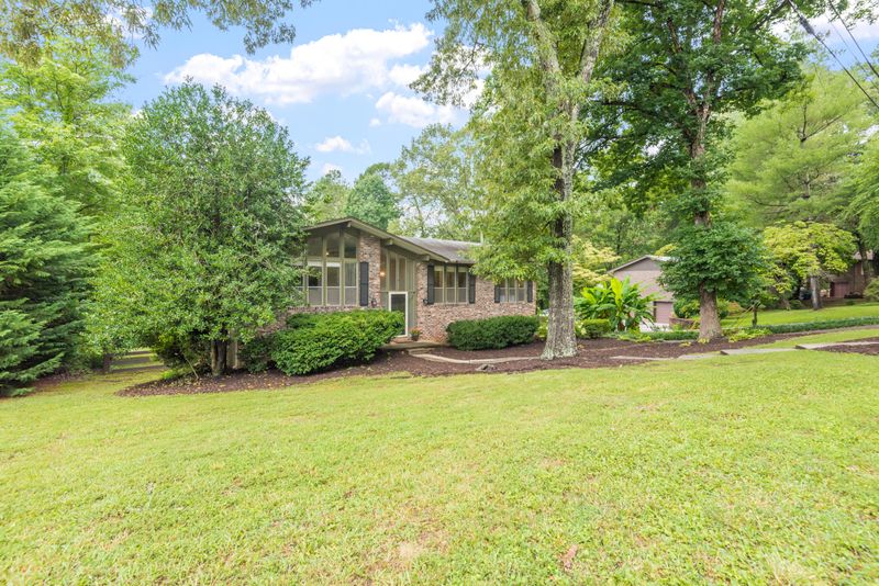 1105 Venice Rd, Knoxville, TN 37923