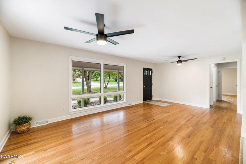 1105 W W 4th N St, Morristown, TN 37814