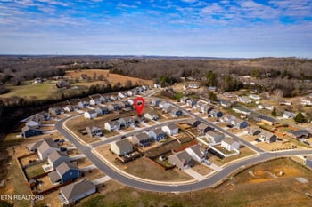 1106 Skyridge Dr, Athens, TN 37303