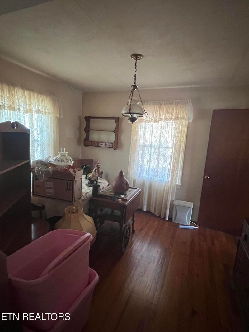 1107 Coosa St, Athens, TN 37303