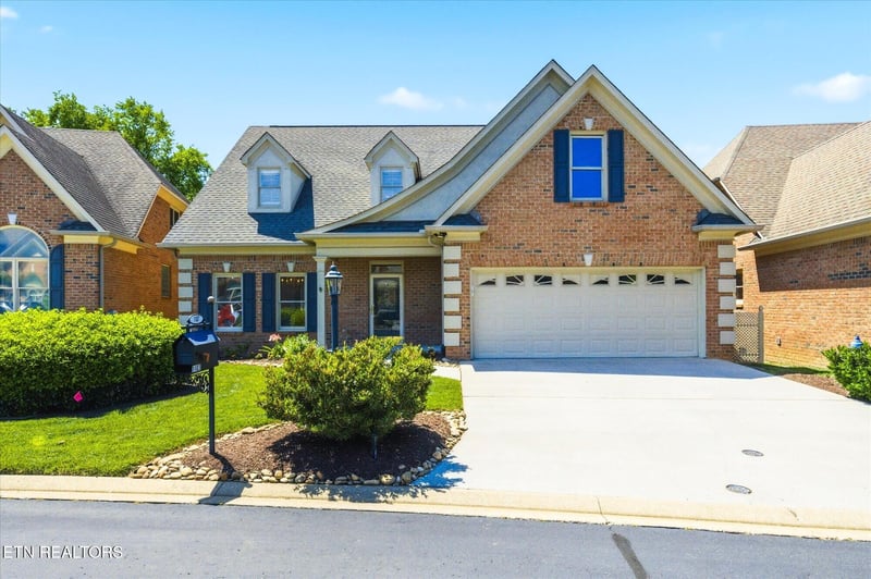1107 Highgrove Garden Way, Knoxville, TN 37922