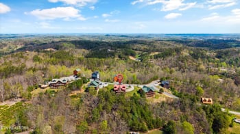 1107 N Trail Dr, Sevierville, TN 37862