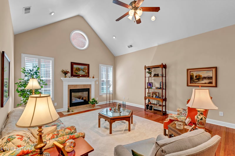 1107 Savannah Ln, Sevierville, TN 37862