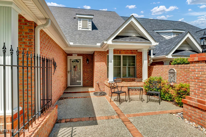 1107 Savannah Ln, Sevierville, TN 37862