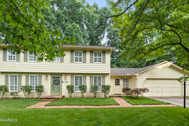1108 Burning Tree Ln, Knoxville, TN 37923