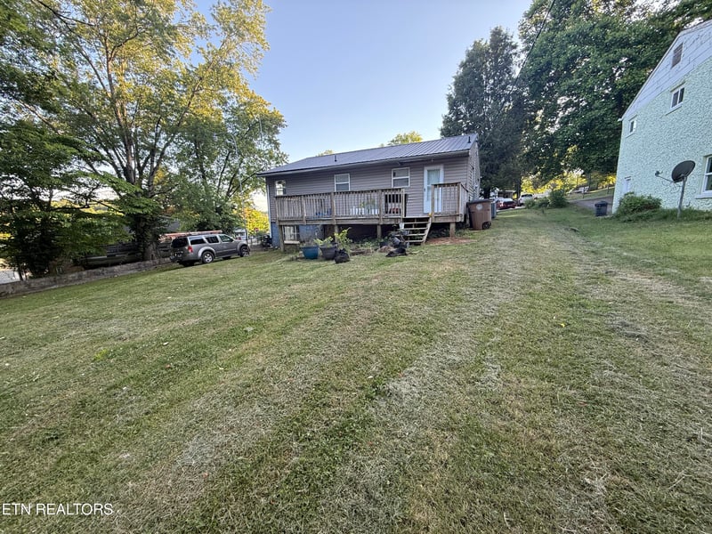 1108 Leconte Rd, Knoxville, TN 37914