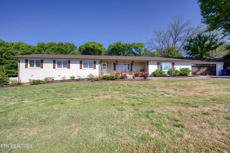 1108 Mildred Dr, Alcoa, TN 37701
