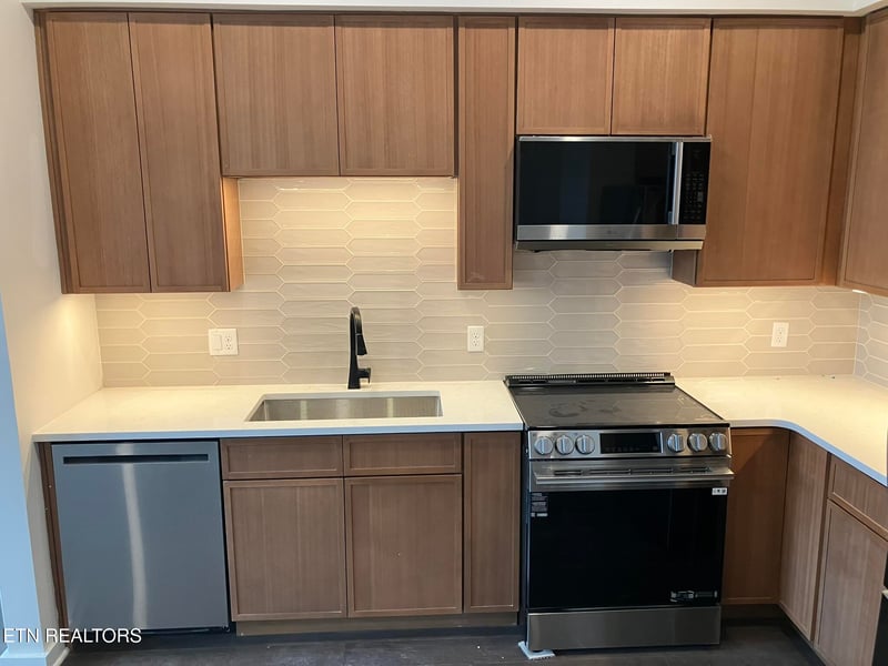 1108 Sevier Ave #201, Knoxville, TN 37920