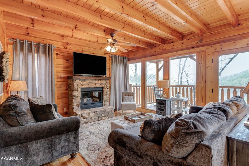 1109 Autumn Path Way, Sevierville, TN 37862