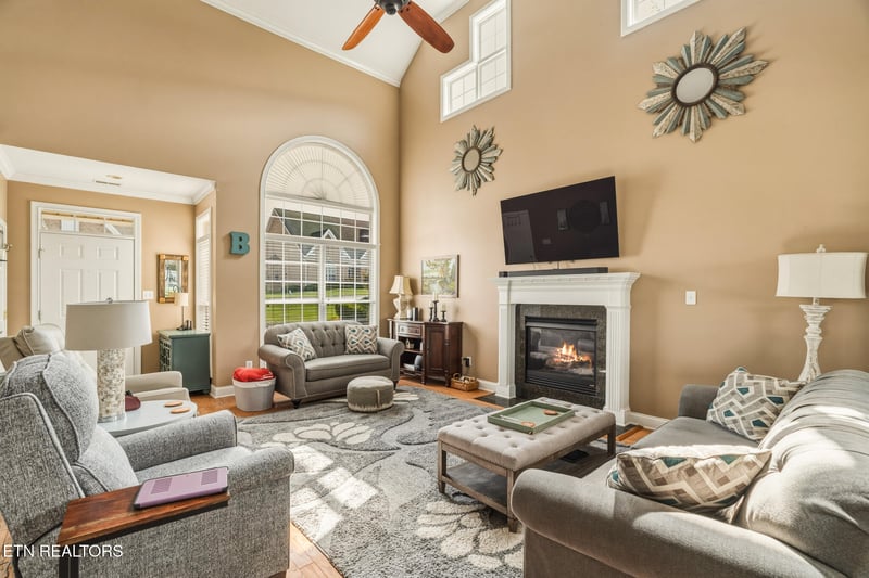 1109 Creekside Village Way, Seymour, TN 37865