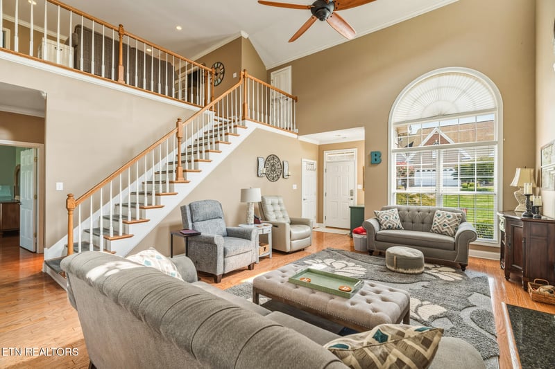 1109 Creekside Village Way, Seymour, TN 37865