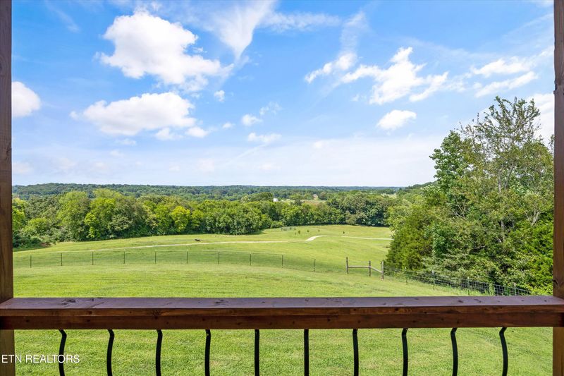 1109 Sands Rd, Sweetwater, TN 37874