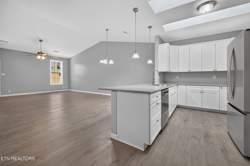 1109 Webster Groves Ln, Knoxville, TN 37909