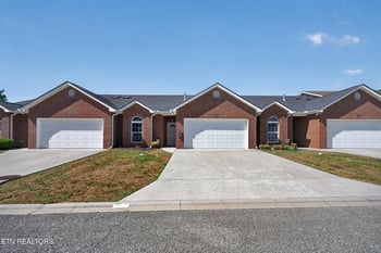 1109 Webster Groves Ln, Knoxville, TN 37909