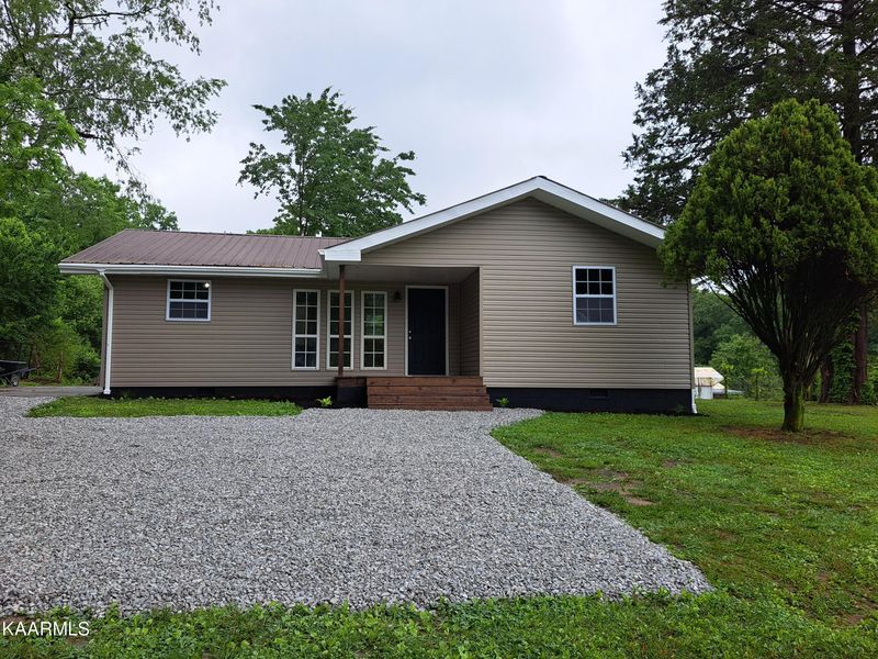 111 Big Springs Rd, Oneida, TN 37841