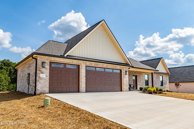 111 Burrstone Way, Maryville, TN 37803