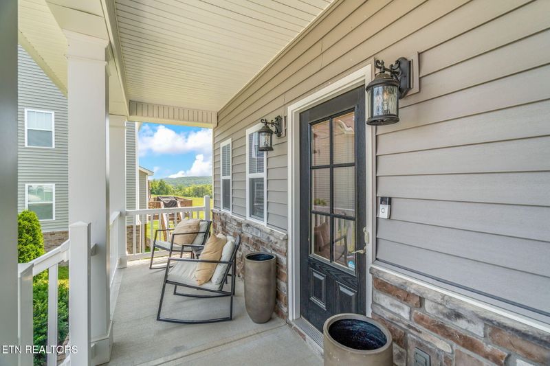 111 Chaseberry Rd, Oak Ridge, TN 37830