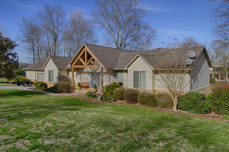111 Chickasaw Point, Ten Mile, TN 37880