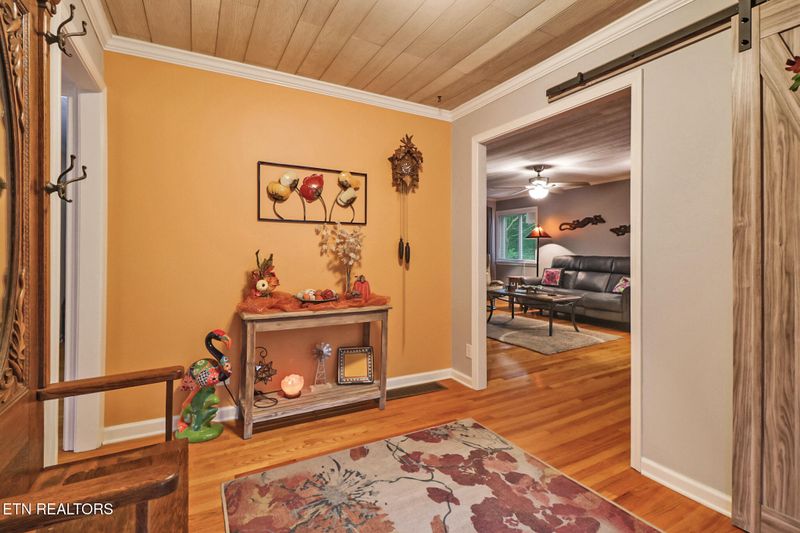 111 Decatur Rd, Oak Ridge, TN 37830