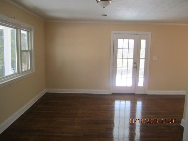 111 Dixie Ln, Oak Ridge, TN 37830
