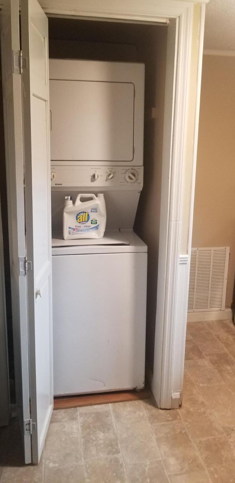 111 E Wadsworth Cir, Oak Ridge, TN 37830