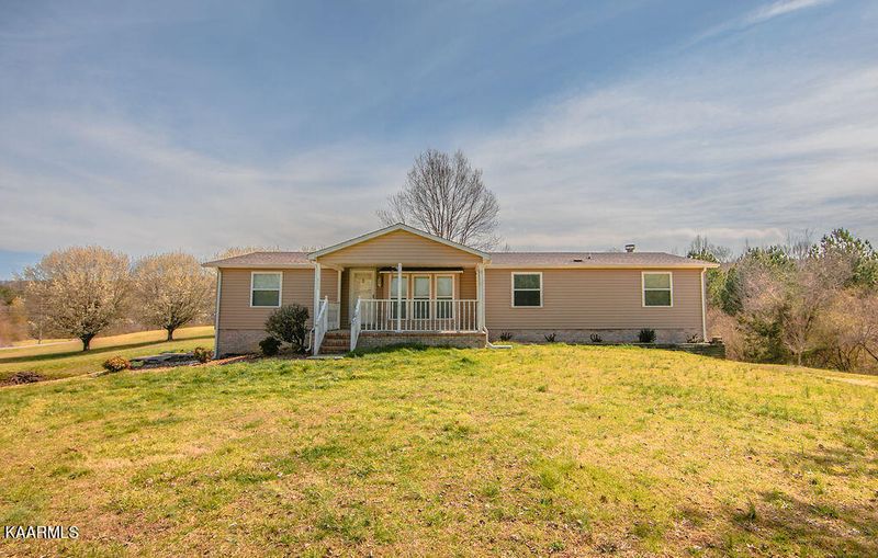111 Freels Ln, Clinton, TN 37716