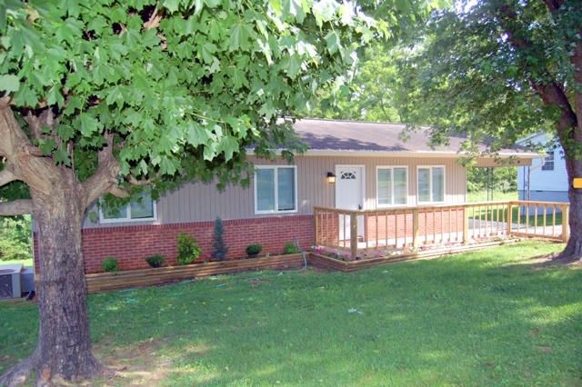 111 G St, Sweetwater, TN 37874