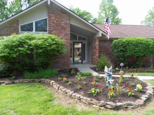 111 Garnet Ln, Oak Ridge, TN 37830