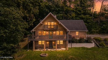 111 Golf Hill Ln, Lafollette, TN 37766