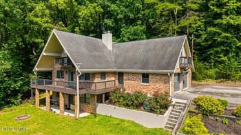 111 Golf Hill Ln, Lafollette, TN 37766