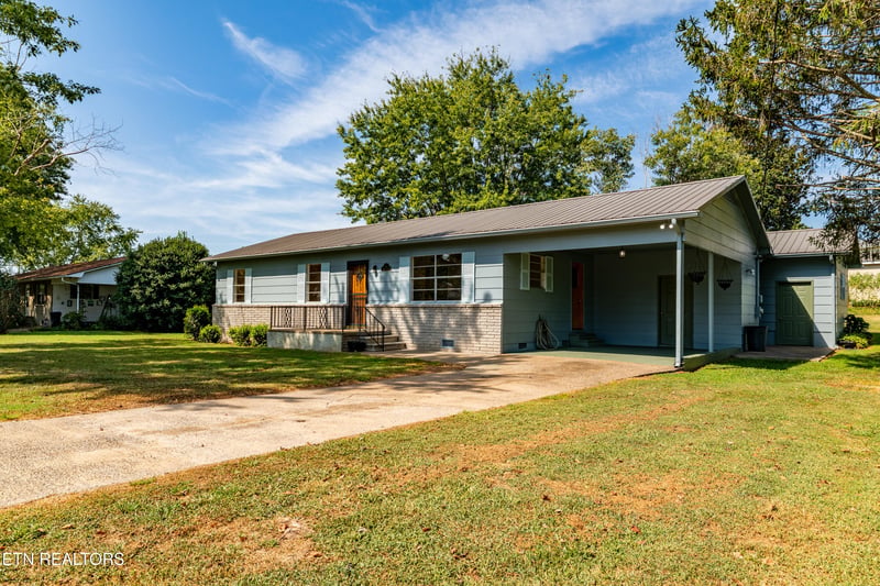 111 Heuer St, Sweetwater, TN 37874