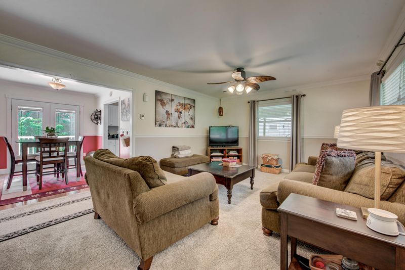 111 Independence Ln, Oak Ridge, TN 37830