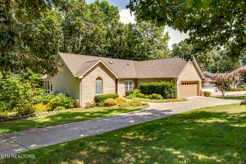 111 Kawatuska Way, Loudon, TN 37774