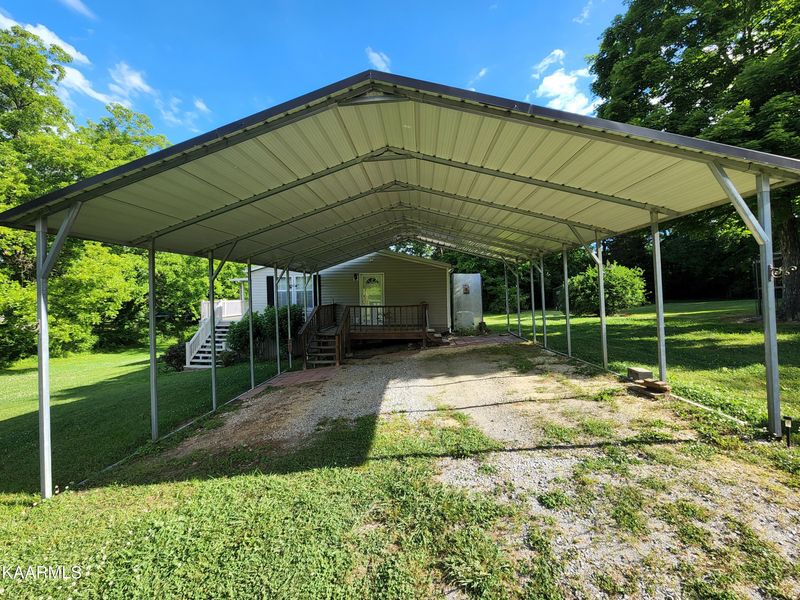 111 Lackey Ln, Vonore, TN 37885