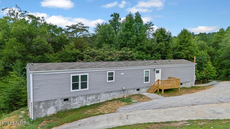 111 Loggers Ln, Clinton, TN 37716