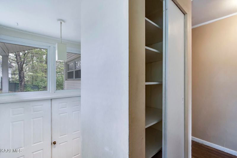 111 Norton Rd, Oak Ridge, TN 37830