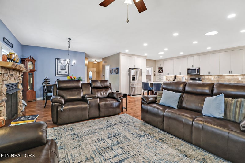111 Our Way Loop, Crossville, TN 38555