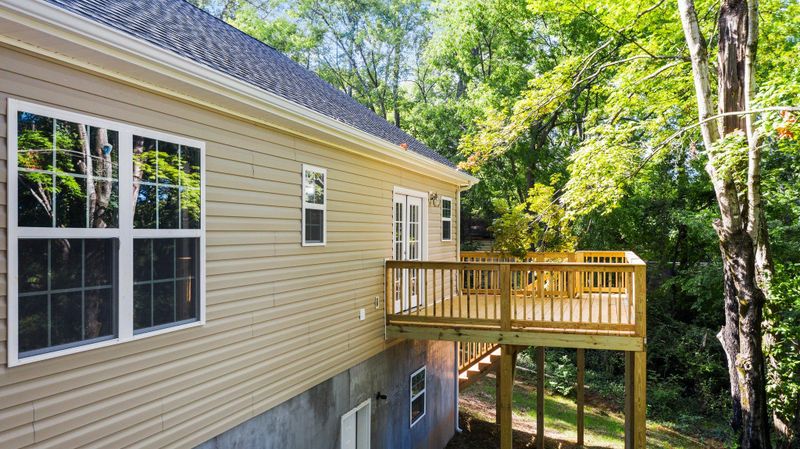 111 Pine St, Athens, TN 37303