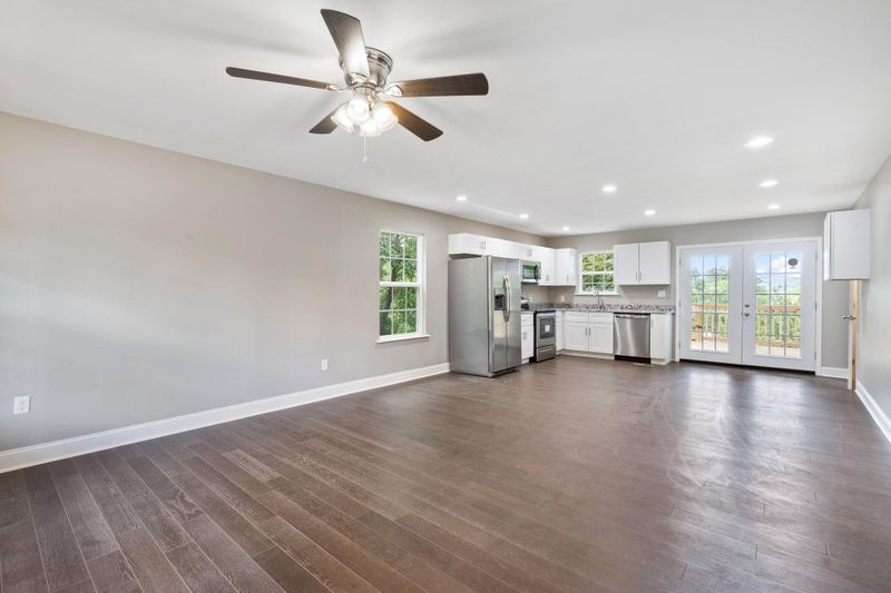 111 Pine St, Athens, TN 37303